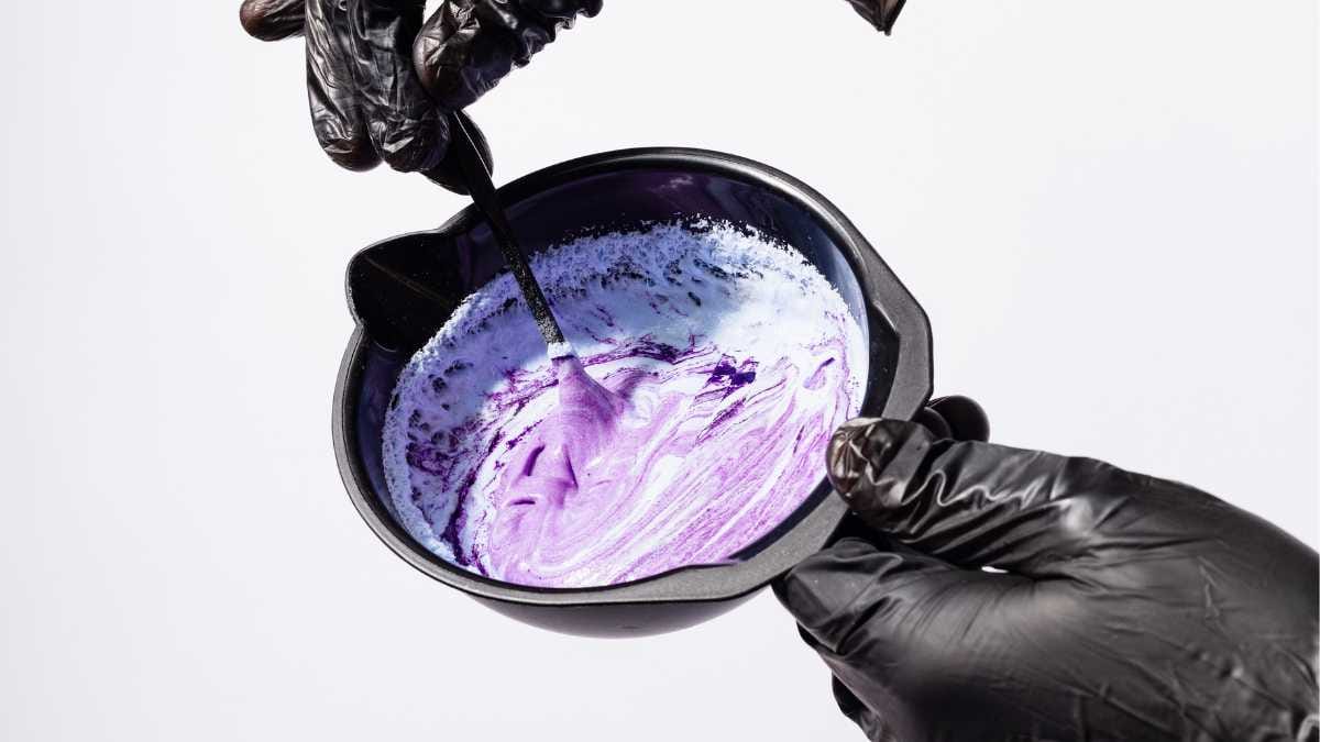 Pode misturar tinta de cabelo com creme de hidratação